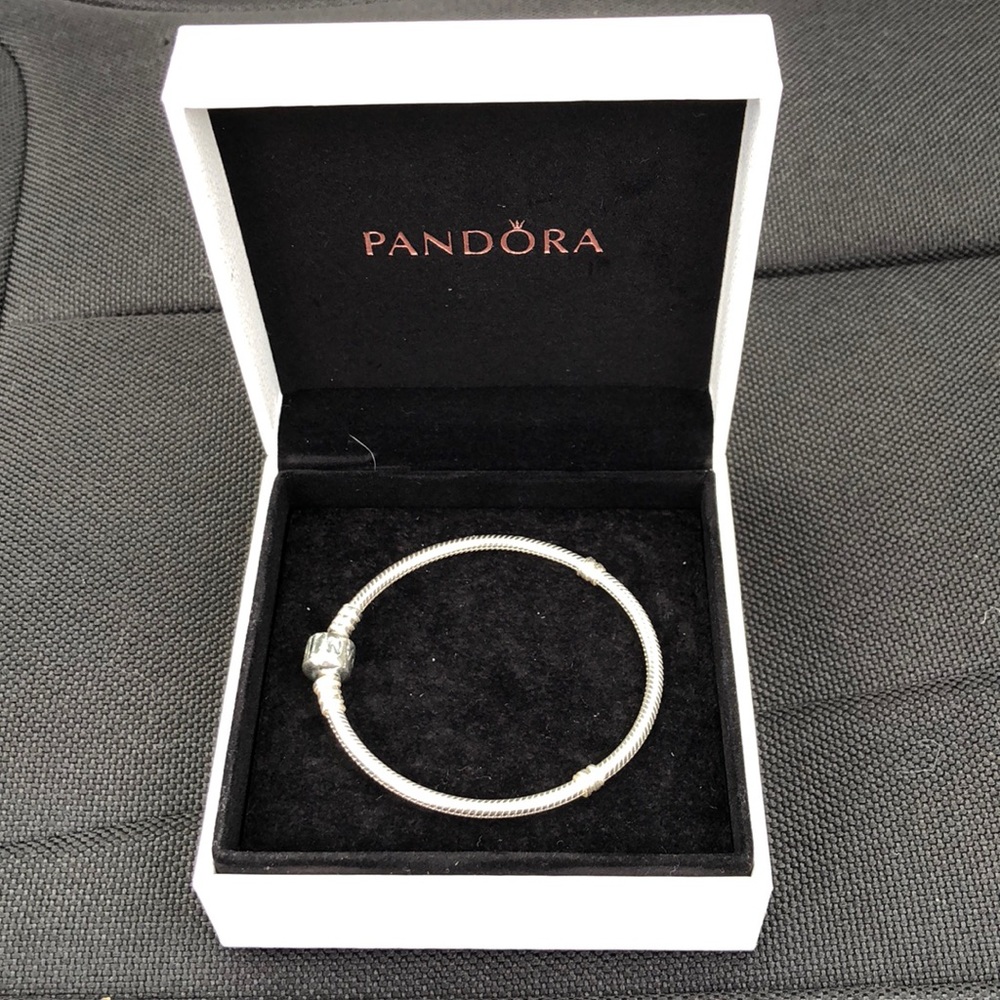 PANDORA Clasp Bracelet